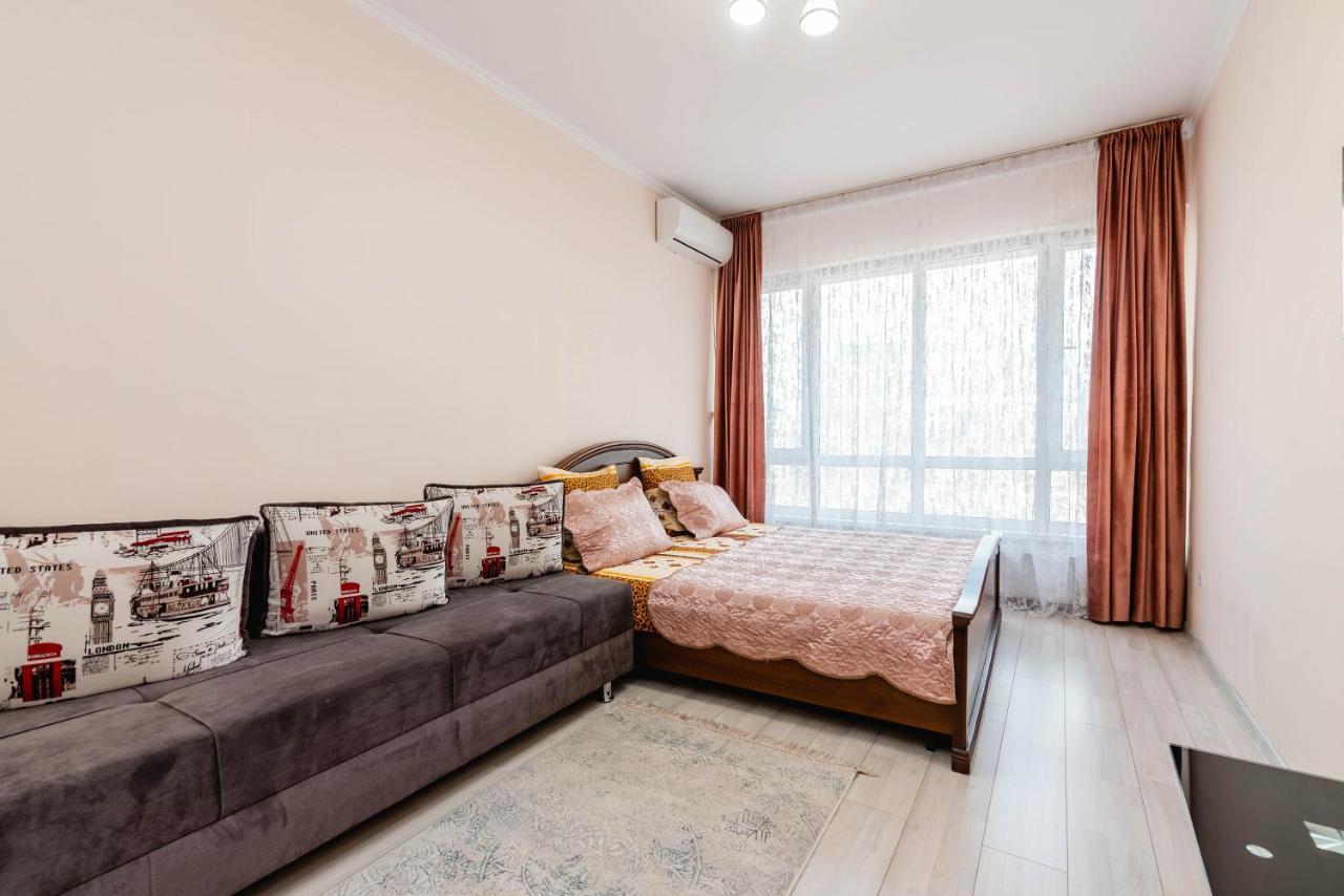 Apartmán Element, 157 Almaty Exteriér fotografie
